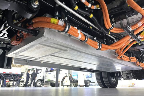 1iET9 Դr(sh)p(chung)Ӱ(1)614.jpg